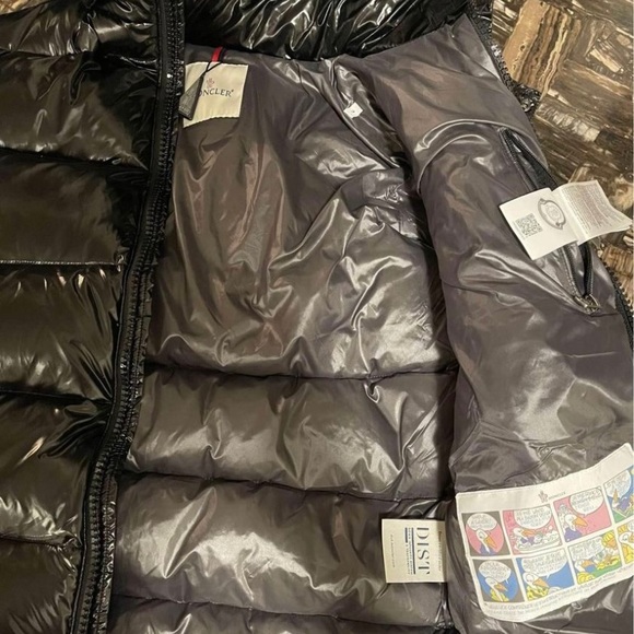 COPY - Mocker jacket puffer size medium need money so have to sell - Picture 3 of 4